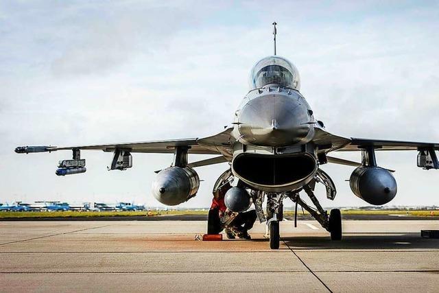 USA wollen Verbndeten Abgabe von F-16-Kampfjets an Kiew erlauben