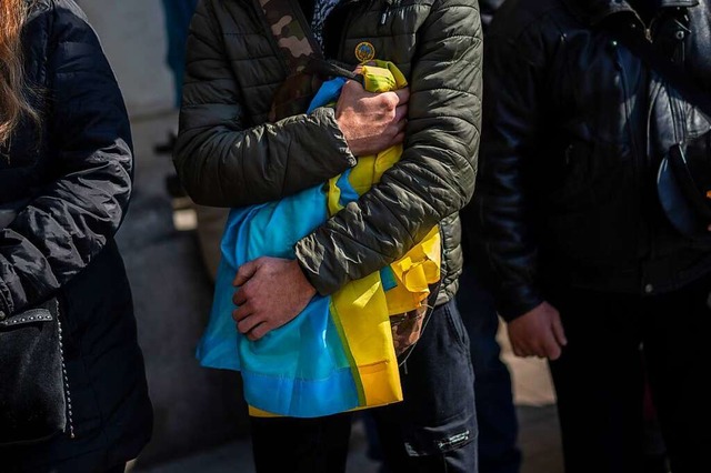 Mindestens fnf Menschen hat der russi...mstag das Leben gekostet (Archivbild).  | Foto: Bernat Armangue (dpa)