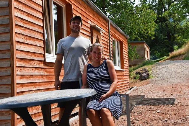 Cornelia und Christoph Blattmann  vermieten jetzt Tiny-Huser auf ihrem Hof.  | Foto: Andrea Steinhart