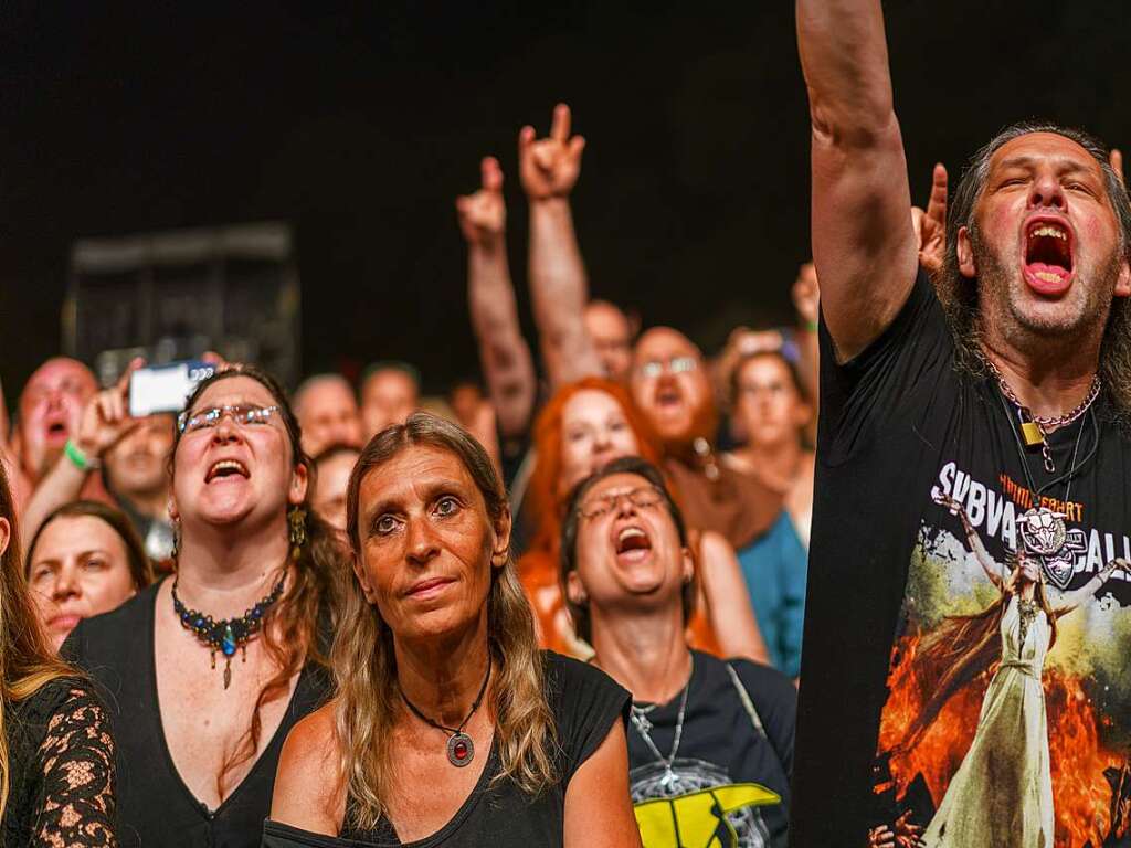 Ob mittelalterlich gewandet oder zivil: Die Besucher des Mittelalterlich Phantasie Spectaculum in Weil am Rhein hatten jede Menge Spa beim Festival.