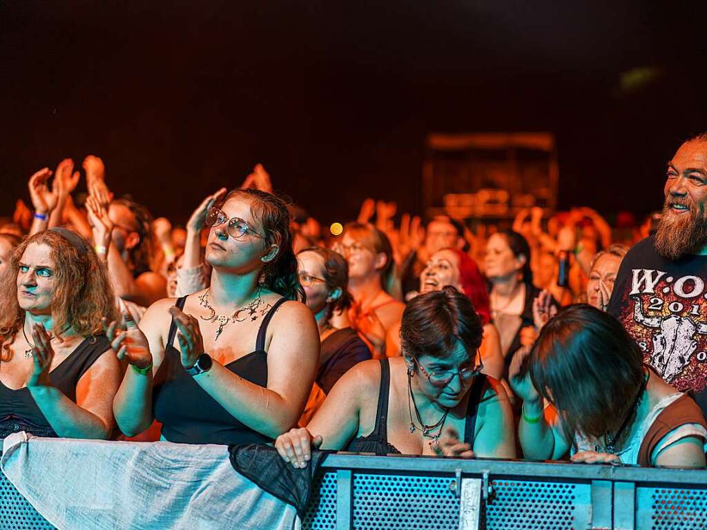 Ob mittelalterlich gewandet oder zivil: Die Besucher des Mittelalterlich Phantasie Spectaculum in Weil am Rhein hatten jede Menge Spa beim Festival.