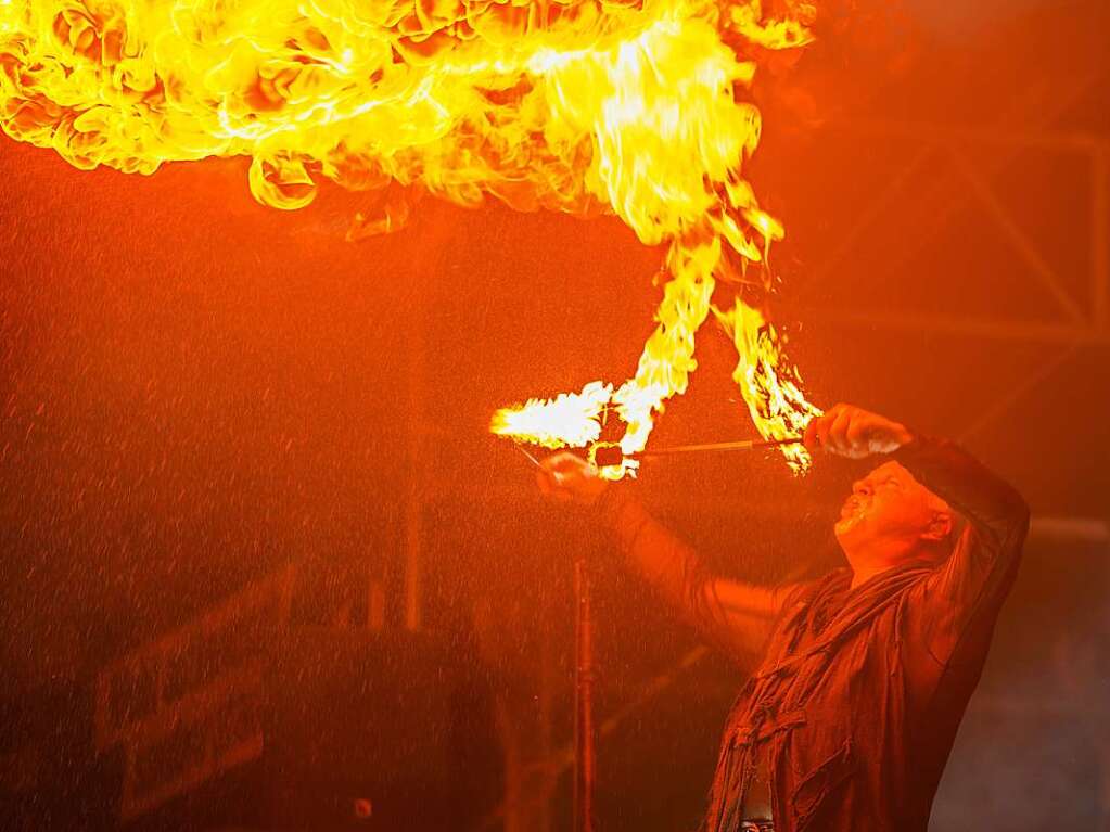 Ob mittelalterlich gewandet oder zivil: Die Besucher des Mittelalterlich Phantasie Spectaculum in Weil am Rhein hatten jede Menge Spa beim Festival.