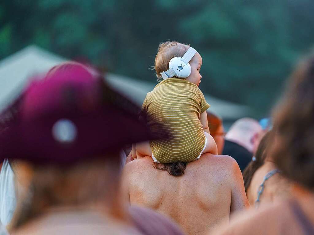 Ob mittelalterlich gewandet oder zivil: Die Besucher des Mittelalterlich Phantasie Spectaculum in Weil am Rhein hatten jede Menge Spa beim Festival.