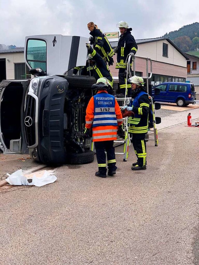 Realistisch: die Seelbacher Feuerwehr bei einer zurckliegenden Probe  | Foto: Feuerwehr Seelbach