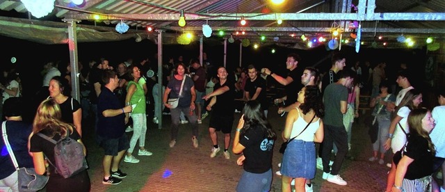 Bis weit in die Nacht hinein war Party... beim Jubilumsfest der KLJB Nordweil.  | Foto: Reiner Merz