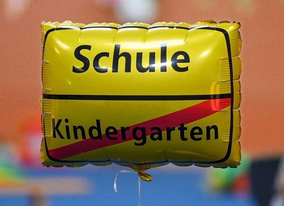 Der Übergang vom Kindergarten zur Schu... von Kiechlinsbergen nach Endingen um.  | Foto: Robert Michael (dpa)