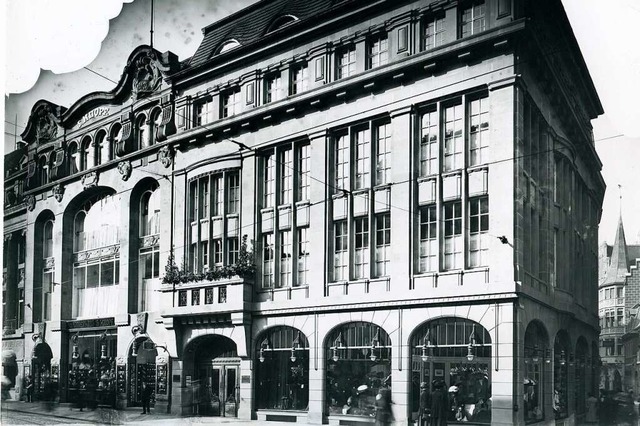 Das Freiburger Kaufhaus Knopf, wie es um die Jahrhundertwende aussah.  | Foto: Stadtarchiv Freiburg (Bestand Georg Rbcke)