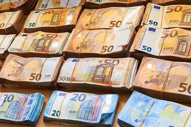 63-Jähriger soll Bekannte um 150.000 Euro gebracht haben