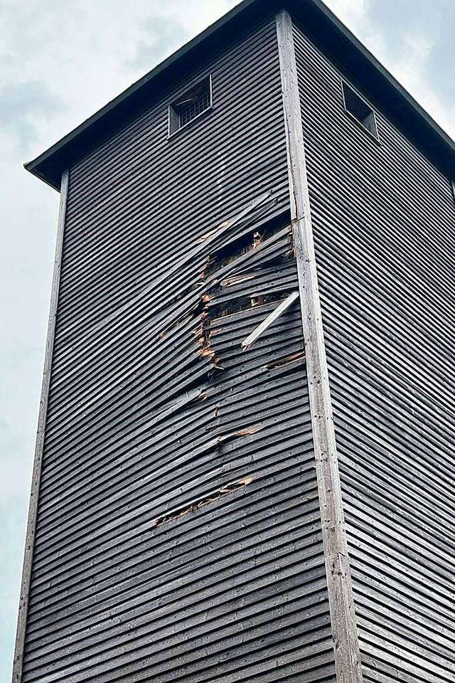 In den Lehenkopfturm hat der Blitz eingeschlagen.   | Foto: Stadt St. Blasien