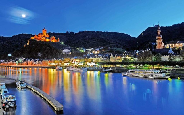 Freuen Sie sich auf eine winterliche F...hnachtsstimmung an Bord und an Land.an  | Foto: Tourist Information Ferienland Cochem