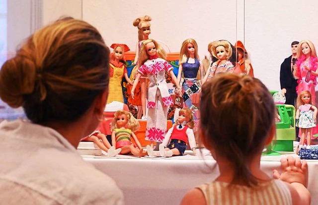 Barbies, Barbies, Barbies gibt es in Bruchsal zu sehen.  | Foto: Uli Deck (dpa)