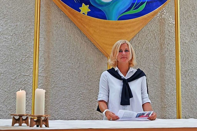 Sonja Kult-Martin in der Einsegnungshalle am Giersberg-Friedhof in Kirchzarten.  | Foto: Anton Schuler