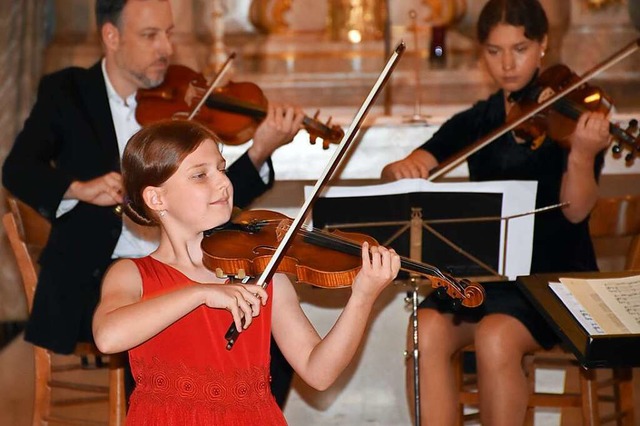 Den Auftakt des 45. Marschner Festival...  neunjhrigen Solistin  Polina Dubow.  | Foto: Thomas Biniossek