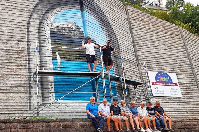 Boogie (rechts auf dem Gerst) vor sei...er &#8222;Embruner Wand&#8220; in Zell  | Foto: Uli Merkle