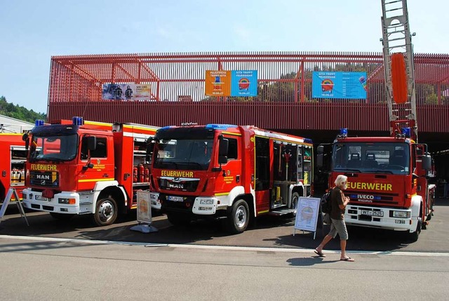 Die Fahrzeuge der Feuerwehr Waldshut p...izil beziehen, ist allerdings unklar.   | Foto:  Schlichter, Juliane