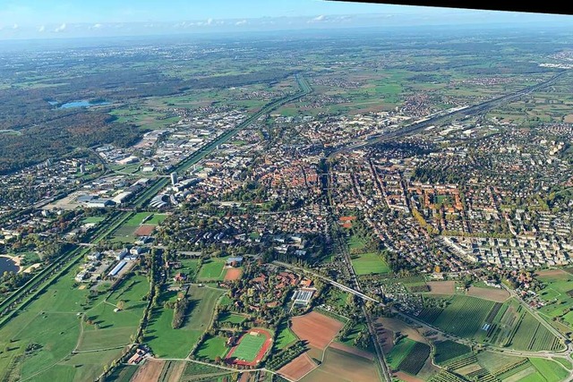 Blick auf Offenburg aus der Vogelperspektive  | Foto: Helmut Seller