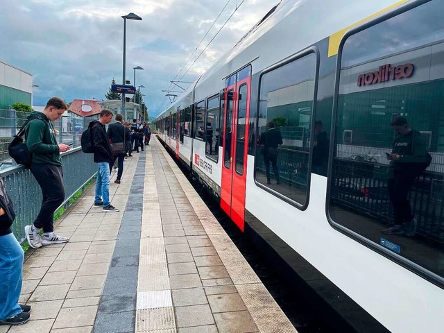 Der liegen gebliebene Zug  | Foto: Nicolai Kapitz