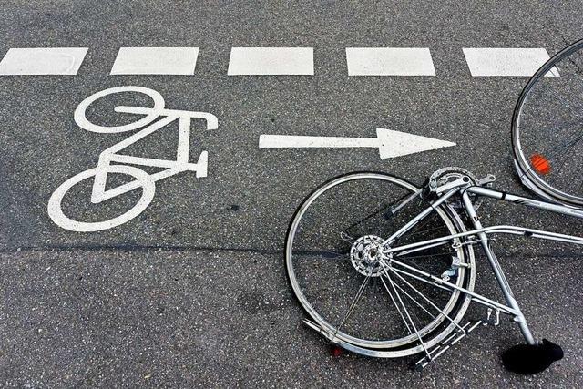 Radfahrer bei Unfall in Freiburg-Haslach leicht verletzt