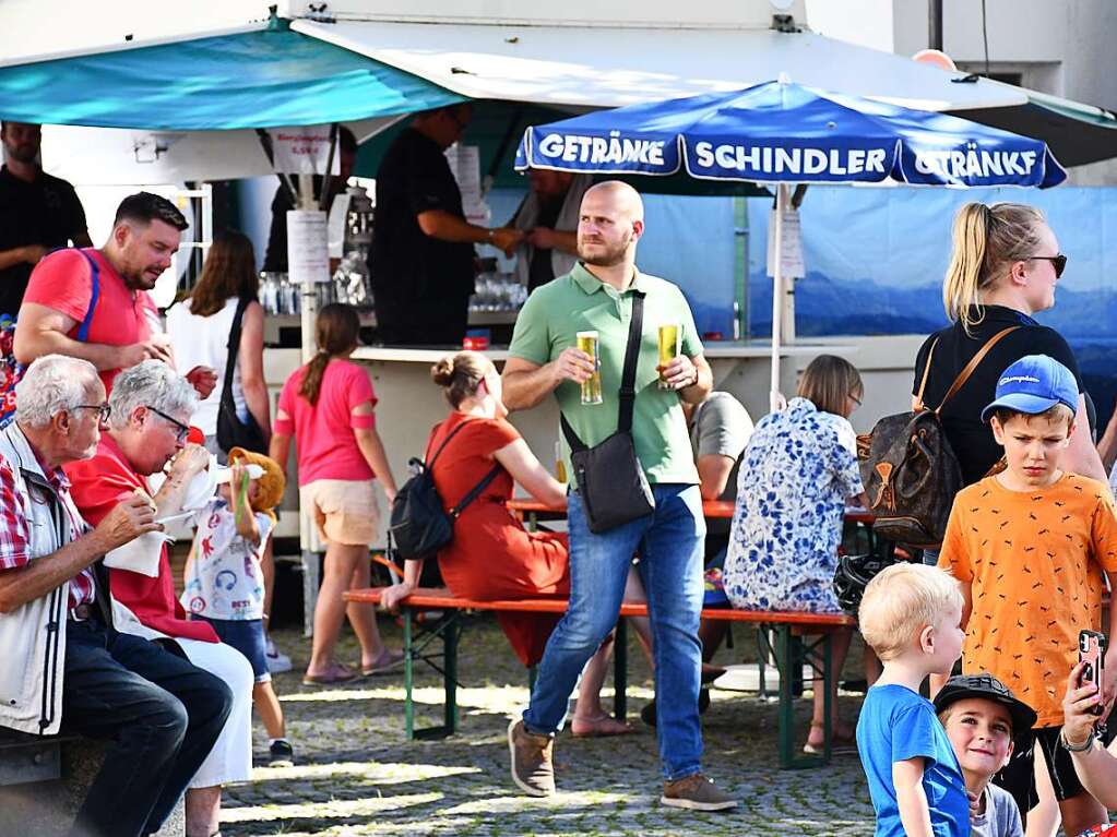 Am Samstag und Sonntag wird in Stetten das Strooefescht gefeiert. Bei strahlendem Sptsommerwetter ist der Andrang gro.