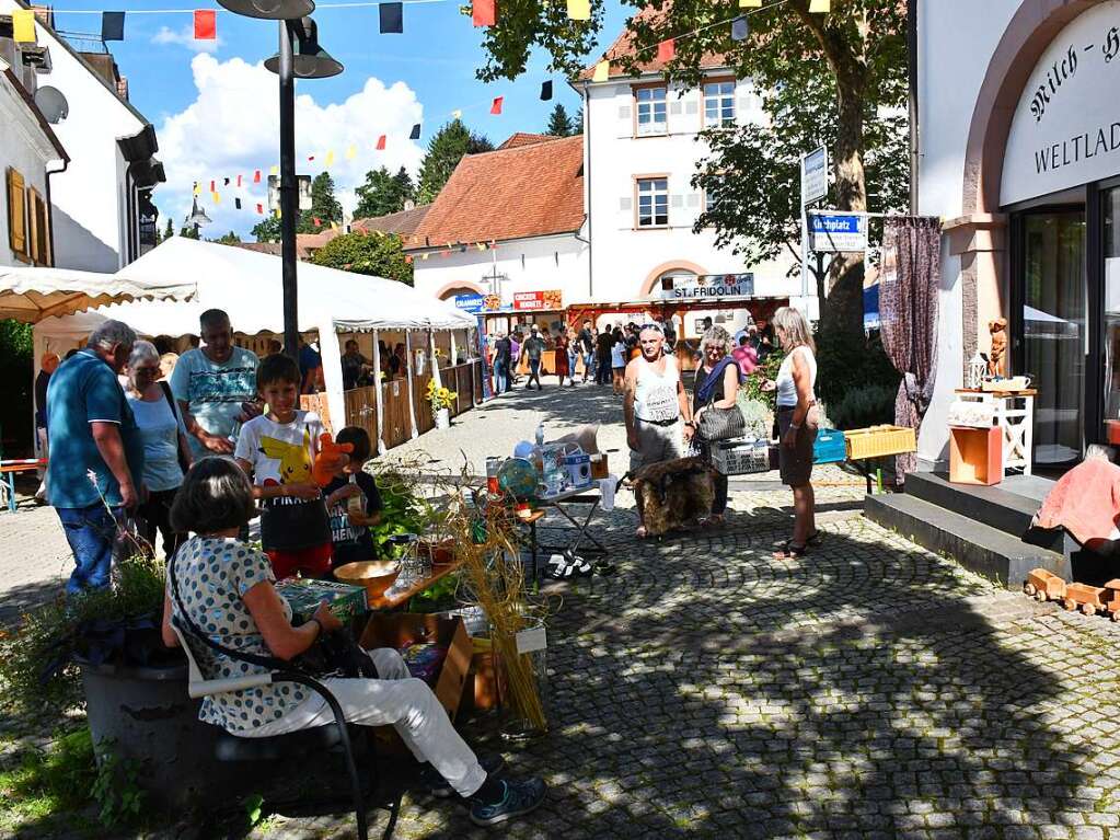 Am Samstag und Sonntag wird in Stetten das Strooefescht gefeiert. Bei strahlendem Sptsommerwetter ist der Andrang gro.