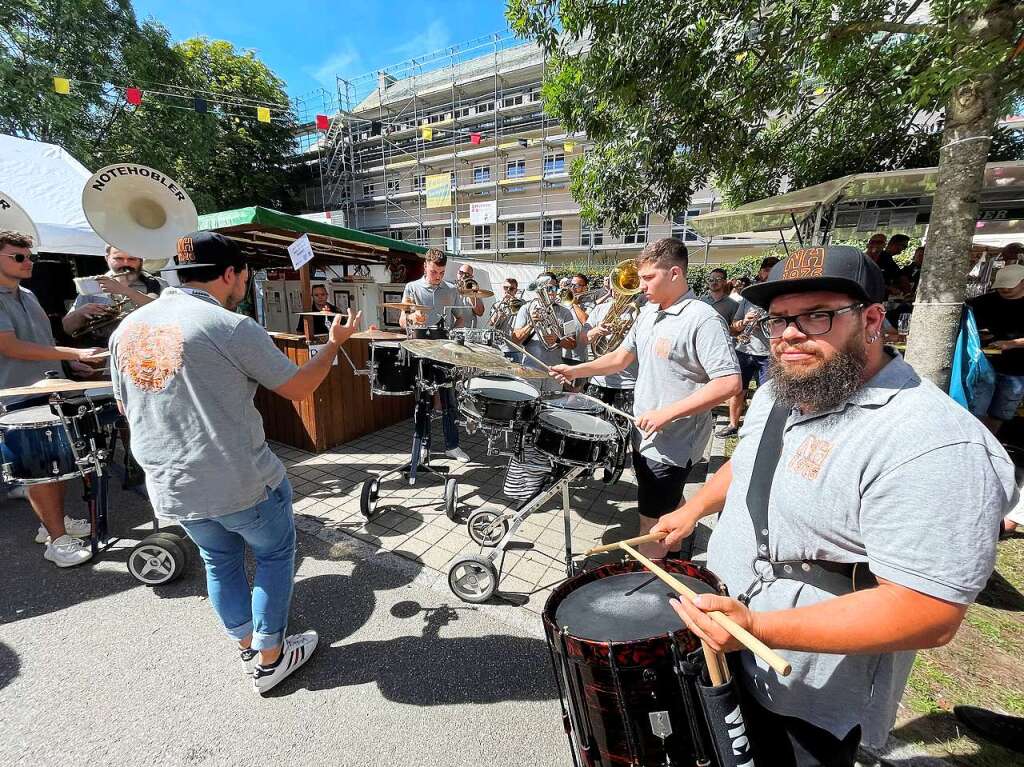 Am Samstag und Sonntag wird in Stetten das Strooefescht gefeiert. Bei strahlendem Sptsommerwetter ist der Andrang gro.