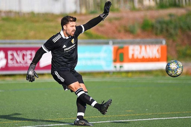 Wichtige Parade: Fatih Er bewahrte den SV 08 Laufenburg vor dem Rckstand.  | Foto: Achim Keller