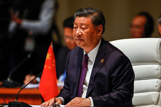 Der chinesische Staatsprsident Xi Jin...cht zum G20-Gipfel nach Indien reisen.  | Foto: Gianluigi Guercia (dpa)