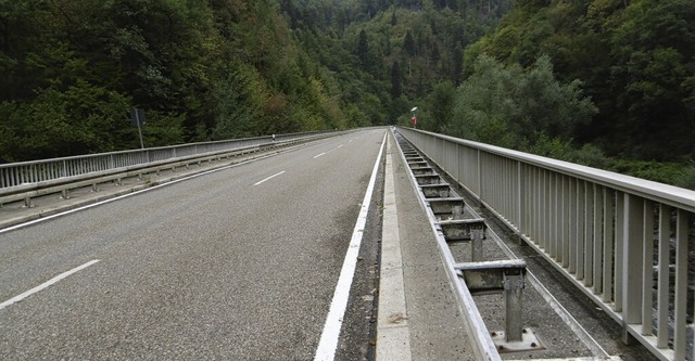 Das Gelnder an der Brcke ber den Stausee bei Wehr muss ersetzt werden.   | Foto: Regierungsprsidium Freiburg