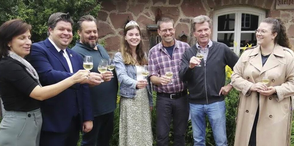 Durbach L Dt Zum Traditionellen Weintag Offenburg Badische Zeitung