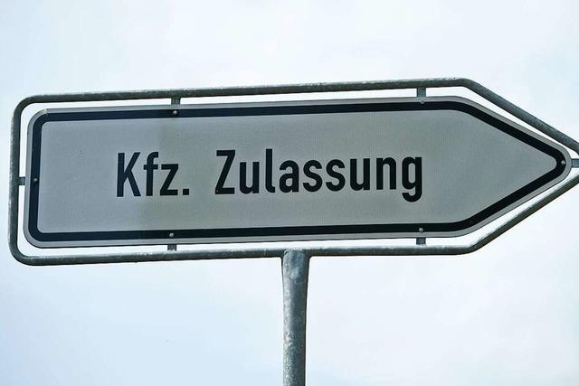 Wie geht die Zulassungsstelle Titisee-Neustadt mit i-Kfz um?