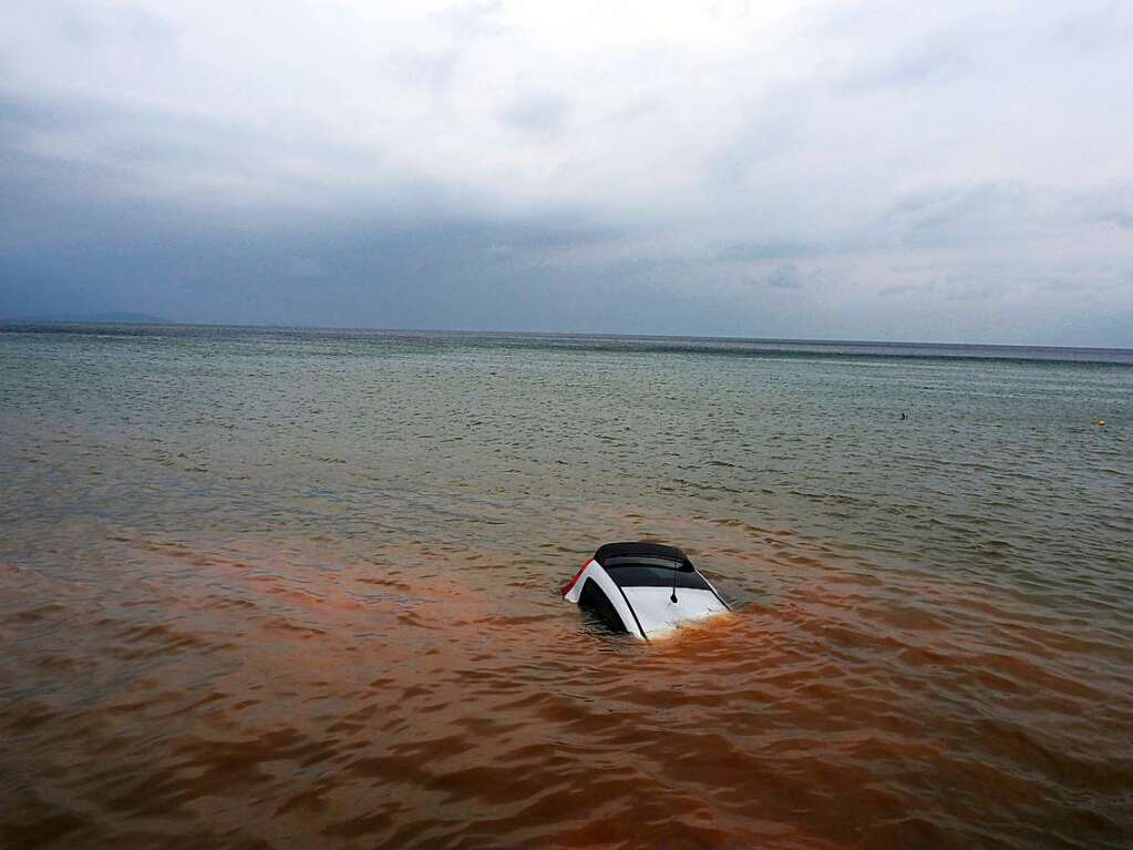 Nach verheerenden Waldbrnden hoffte man auf Entspannung durch Regen. Der kam jetzt. In Form von schweren Unwettern mit berschwemmungen. Die Trinkwasserversorgung, der Strom und das Handynetz ist in manchen Regionen ausgefallen.