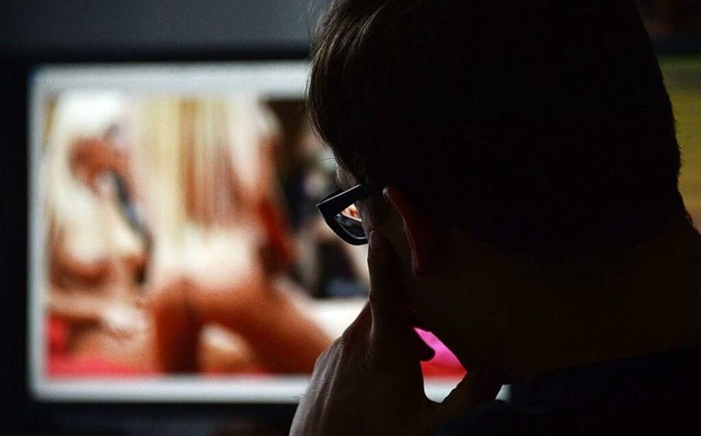 Im Fokus: der gesellschaftliche Umgang mit Pornografie  | Foto: Marcus Brandt (dpa)