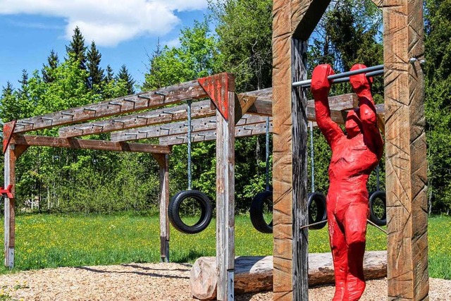 Die Sanierung des Fitnessparcours war ein Projekt des IBG-Workcamp.  | Foto: Wilfried Dieckmann