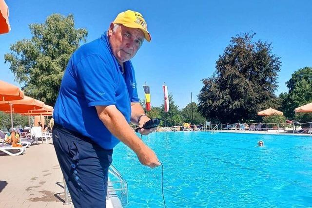 Fr Ettenheims Bademeister Edgar Koslowski beginnt am Samstag die letzte Schicht am Beckenrand