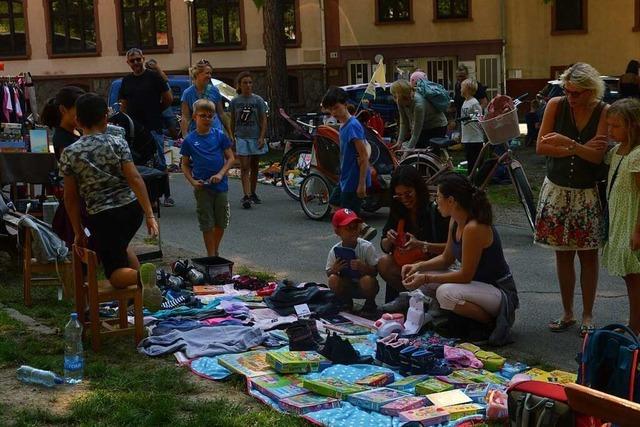 Beim Kinderflohmarkt in Waldkirch gab es viel zu sehen und zu kaufen