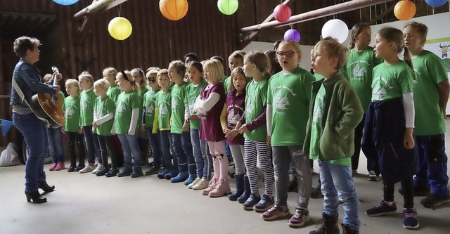 Der Grundschulchor wird auch seinen Beitrag leisten.  | Foto: Silke Hartenstein