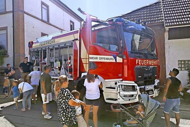 Neues Tanklschfahrzeug in Fessenbach vorgestellt