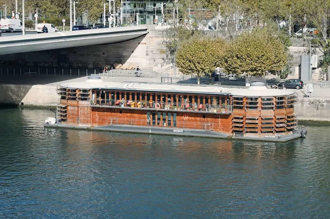 Ein heilsamer Ort am Ufer der Seine in...as psychiatrische Tageszentrum Adamant  | Foto: - (dpa)