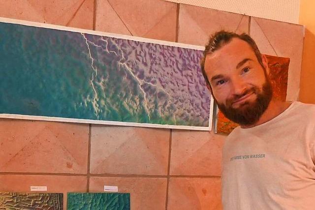 Ein Künstler zeigt in Hinterzarten, wie vielfältig Wellen sein können