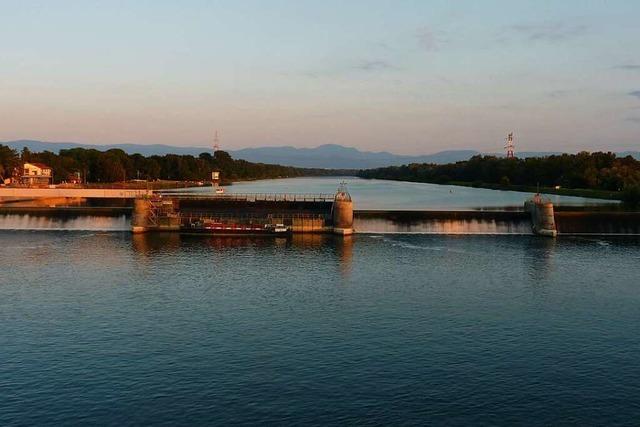 Behrden suchen am Oberrhein nach PFAS-Chemikalien – warum nicht in Breisach?