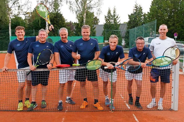 Frher war mehr Fuball. Heute spielen... Richard Marcinowski und  Niko Reith.   | Foto: Stefan Kech