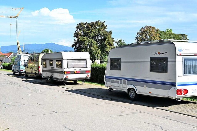 Dauerparkende Camper und Wohnmobile so...rstetten nicht lnger geduldet werden.  | Foto: Markus Zimmermann