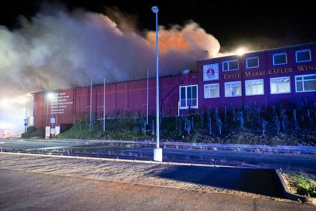 Der Rauch  beim Brand in Schliengen zog  nach Norden.  | Foto: Volker Mnch