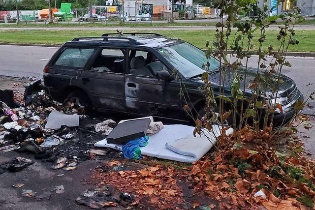 Brennende Mlleimer in Freiburg-Betzenhausen beschftigen Polizei und Feuerwehr