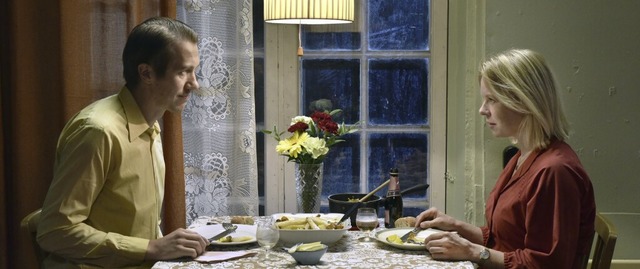 Dinner for Elendstrinker: Jussi Vatanen als Holappa und Alma Pysti als Ansa  | Foto: Malla Hukkanen (dpa)