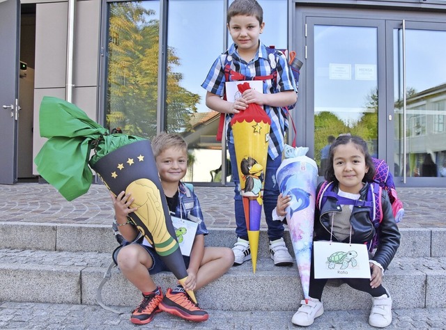 Silas, Ali und Rafia wurden am Freitag in Gundelfingen eingeschult.   | Foto: Andrea Steinhart