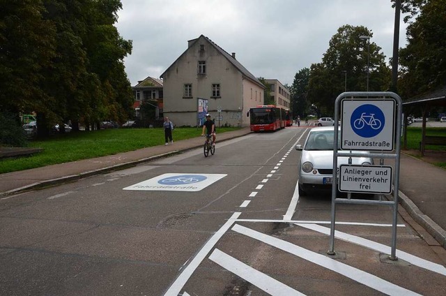 Die Fahrradstrae &#8222;Am Festplatz&...Bestandteil des Radschnellwegs 6 sein.  | Foto: Michael Strter