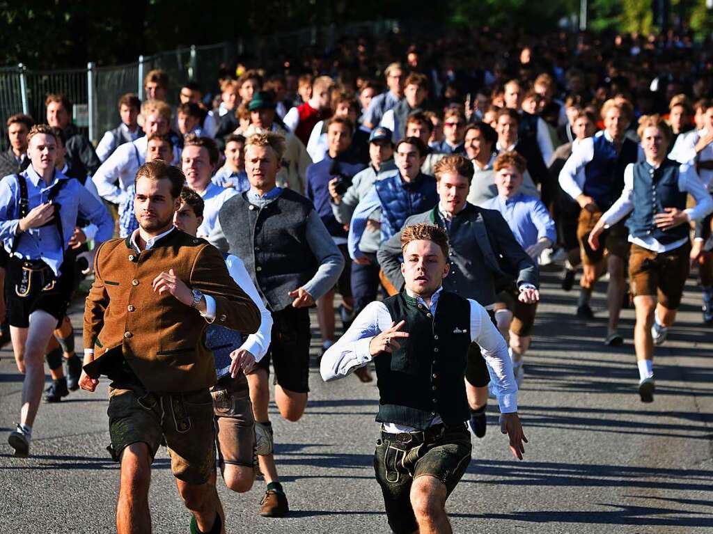 In Mnchen herrscht wieder Ausnahmezustand: Es ist Oktoberfest.