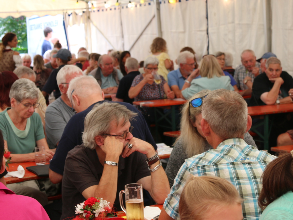 Das Zentrum in Brombach wird beim Schlossgrabenfest zur Flaniermeile