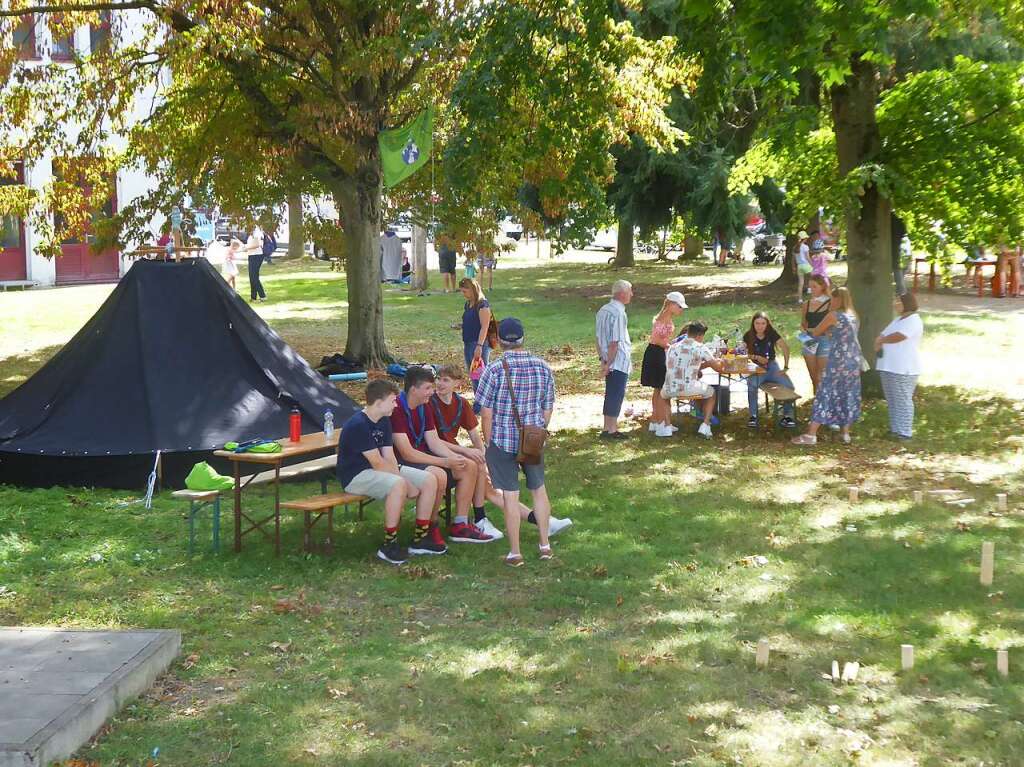 Ein groes Fest fr alle: der Brgleplatz und sein Umkreis waren von Freitag bis Sonntagabend eine einzige familire Festmeile fr alle Marcherinnen und Marcher, mit einem bunten Angebot fr alle Altersgruppen.